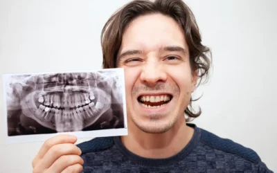 ¿Qué hace un mecánico protésico dental y por qué es tan importante en una clínica dental?